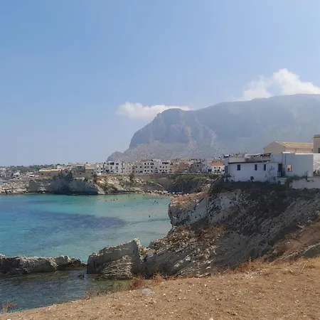 Les Voiles * Terrasini