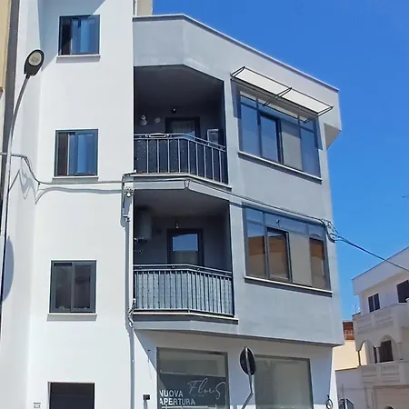 Les Voiles Apartment *